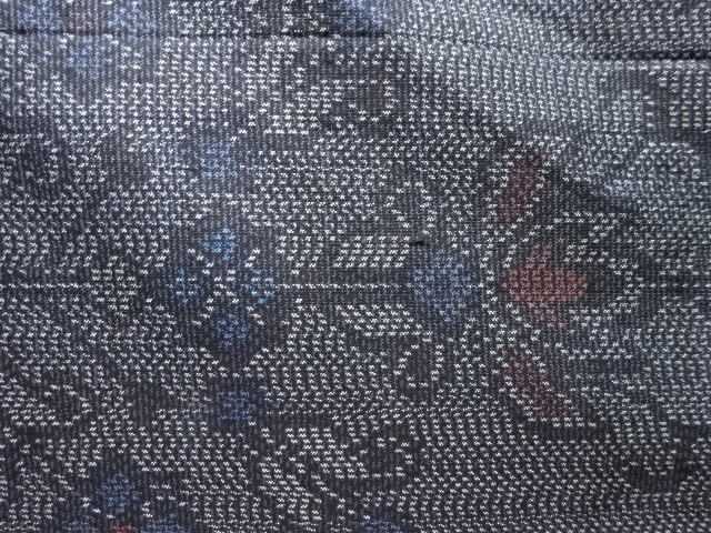 JAPANESE KIMONO / ANTIQUE KIMONO / SILK / DORO OSHIMA TSUMUGI / WOVEN FLORAL SARASA